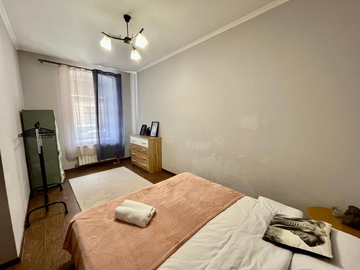 Old City Apartment With Parking Leópolis Exterior foto